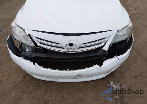 2013 Toyota Corolla Le z USA, uszkodzony, nr VIN 2T1BU4EE8DC065246